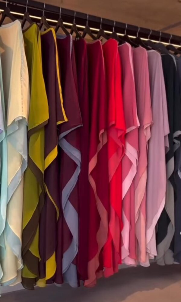 Elegant Two-Tone Chiffon Abaya – Free Size