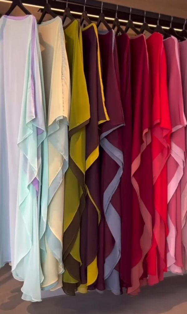 Elegant Two-Tone Chiffon Abaya – Free Size